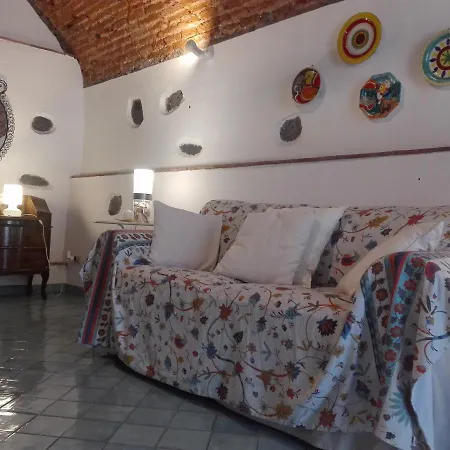 Bouganville Катанія