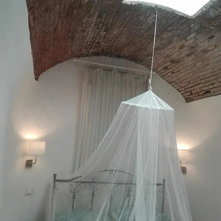 Bouganville Катанія