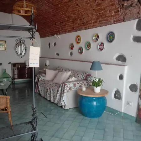 Bouganville * Катанія
